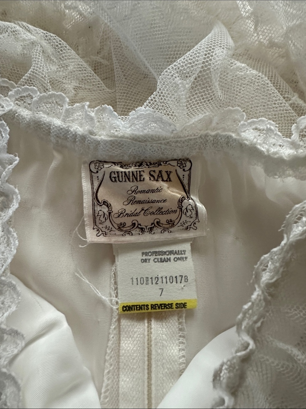Ethereal 1980s Gunne Sax White Tiered Lace Maxi Dress - Picture 4 of 6